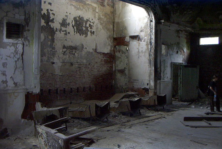Illustration for article titled The Creepy World of Abandoned Asylums